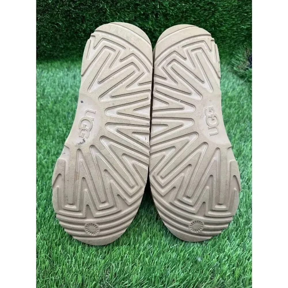 UGG Kids Neumel II Chestnut Suede Boot SN 1017320K Size 6